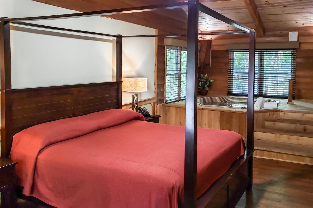 Forrest Hills Mountain Resort Dahlonega Δωμάτιο φωτογραφία