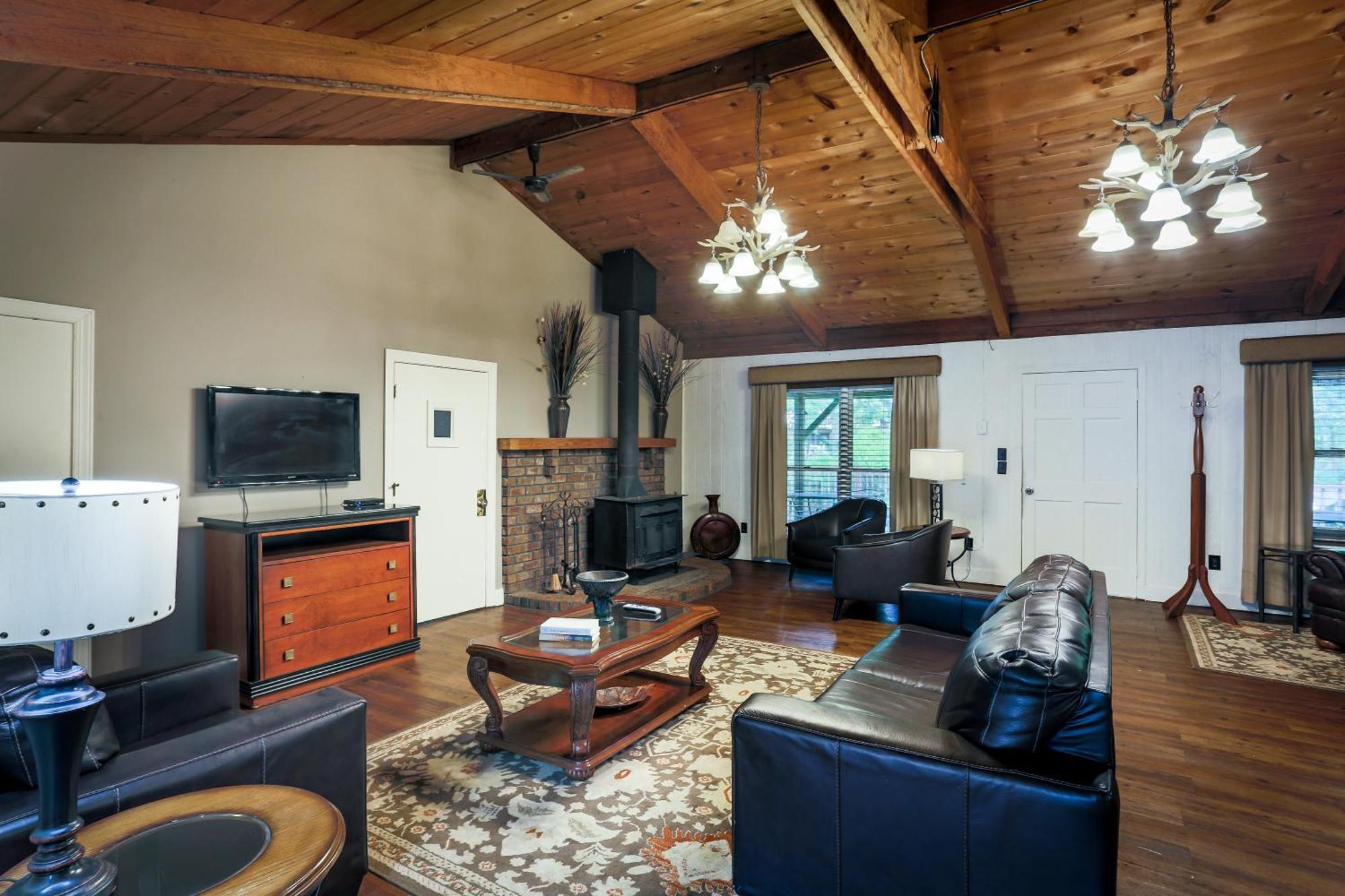 Forrest Hills Mountain Resort Dahlonega Δωμάτιο φωτογραφία